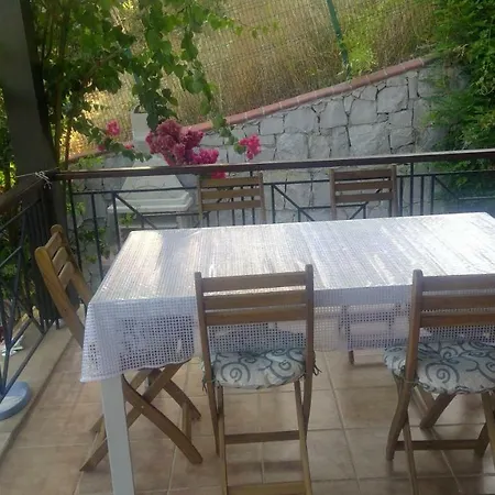 Villa Grande Olive 1/2 *