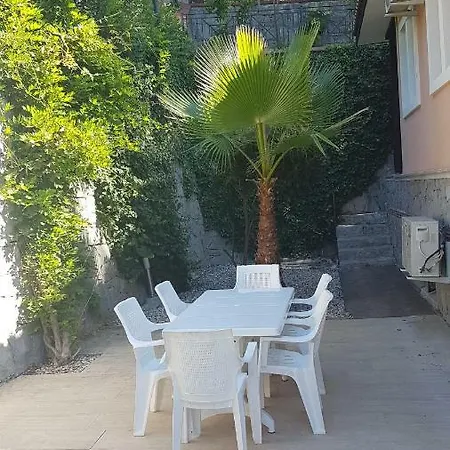 Grande Olive 1/2 Villa